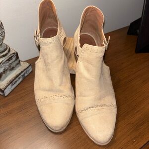 Altar’d State Chic Beige Women's Ankle Booties Size 8